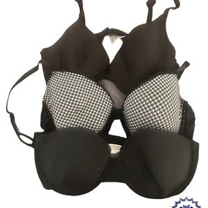 ⭐️ 3 for $22~- 3 Underwire Bras: (2) Black & (1) B&W, EUC